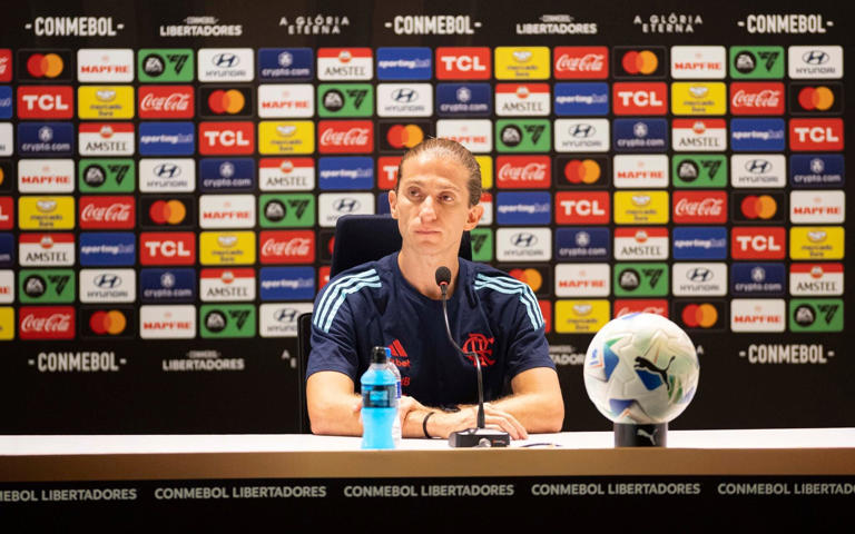 Filipe Luís admite decisão inesperada em derrota do Flamengo na Libertadores