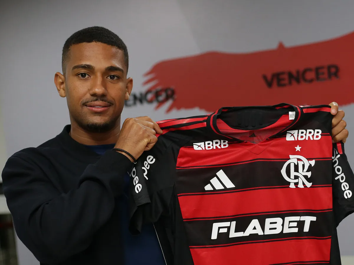 Samuel Lino Comenta Comparações Entre Filipe Luís e Simeone