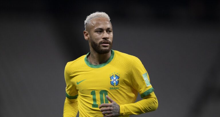 Debate sobre falta de craques no futebol brasileiro opõe ex-jogadores e comentaristas