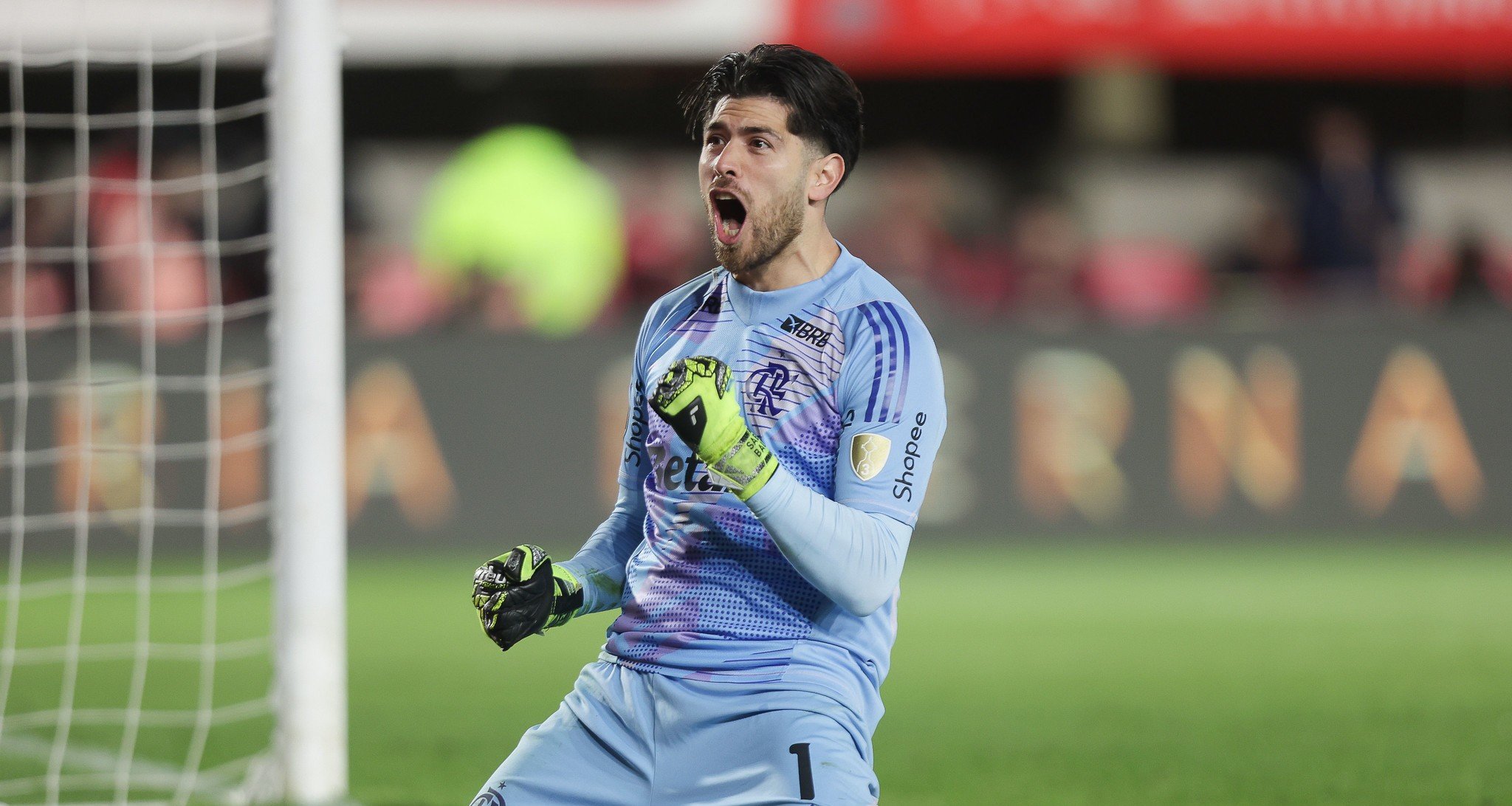 Após falha, Rossi pega dois pênaltis e coloca Flamengo na semifinal da Libertadores - Imagem do artigo