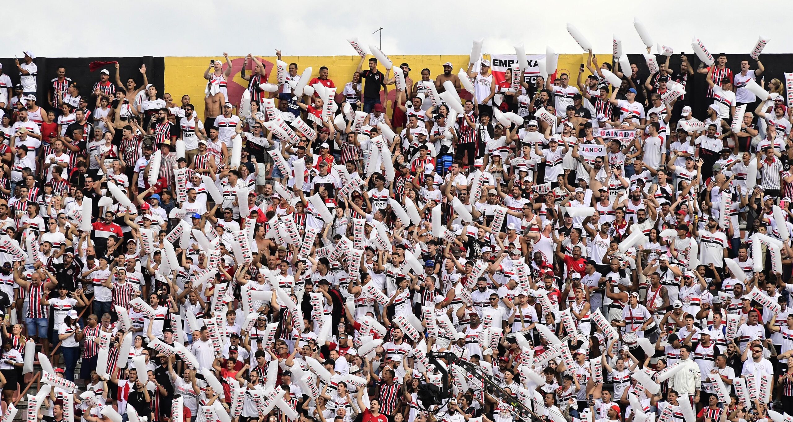 São Paulo recebe Ceará após queda na Libertadores e tenta manter invencibilidade no confronto - Imagem do artigo
