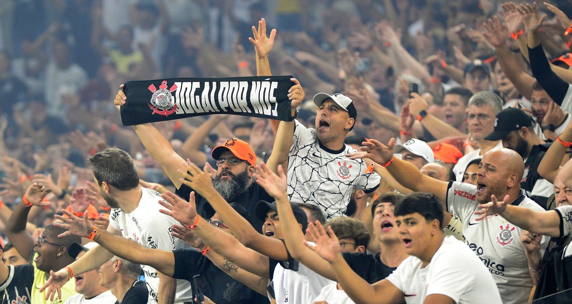 Corinthians e Flamengo se enfrentam em São Paulo com histórico e estatísticas equilibradas no Brasileirão - Imagem do artigo
