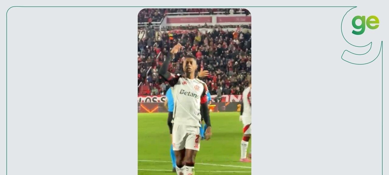Bruno Henrique atribui gesto obsceno a objetos lançados por torcedores do Estudiantes - Imagem do artigo