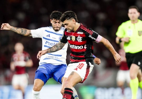 Tempo de bola rolando despenca em jogos recentes do Flamengo no Brasileirão - Imagem do artigo