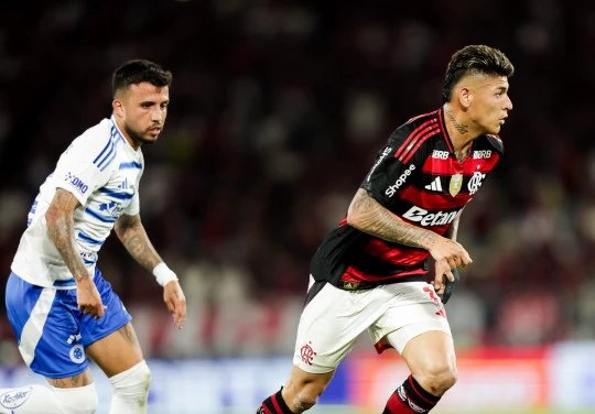 Flamengo segura empate sem gols com o Cruzeiro e segue na ponta do Brasileirão - Imagem do artigo