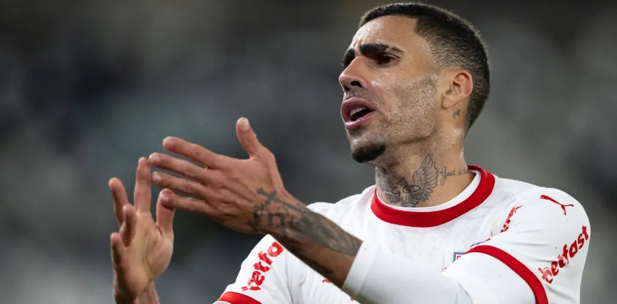 Ex-palmeirenses reforçam Bragantino em confronto contra o líder Palmeiras pelo Brasileirão - Imagem do artigo
