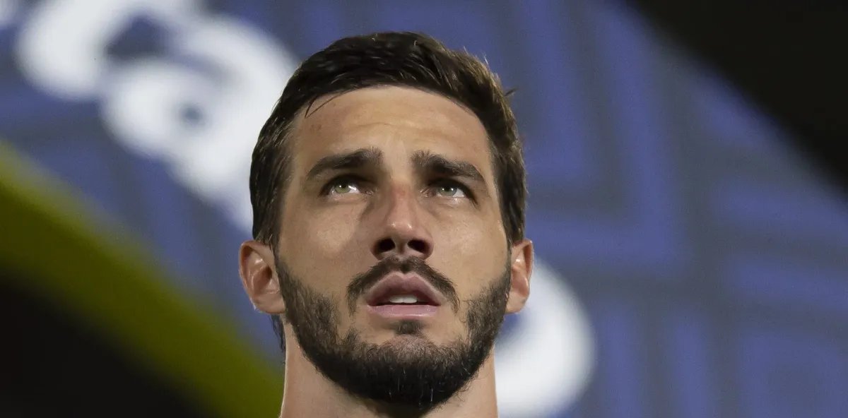 Bragantino confirma nove desfalques, entre eles o goleiro Cleiton, para enfrentar o Palmeiras - Imagem do artigo
