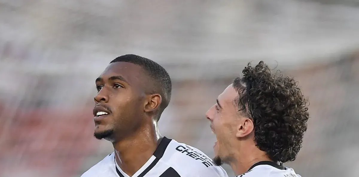 Vasco resiste com um a menos e derrota o Fortaleza por 2 a 0 fora de casa - Imagem do artigo
