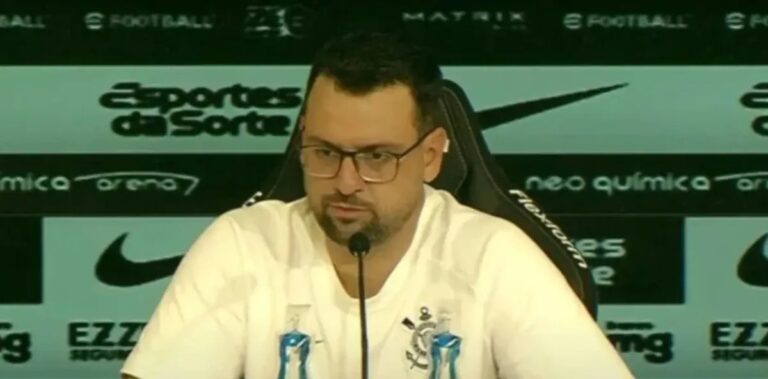 Auxiliar de Dorival Júnior critica postura do Corinthians após derrota para o Santos