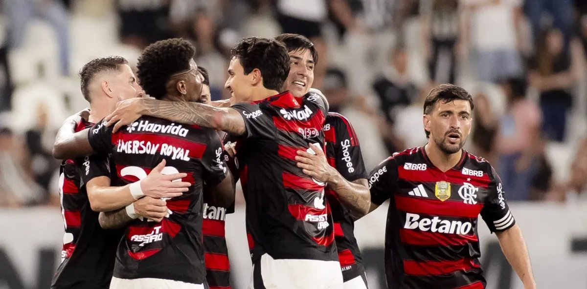 Flamengo vence Botafogo por 3 a 0 e amplia domínio no Estádio Nilton Santos - Imagem do artigo