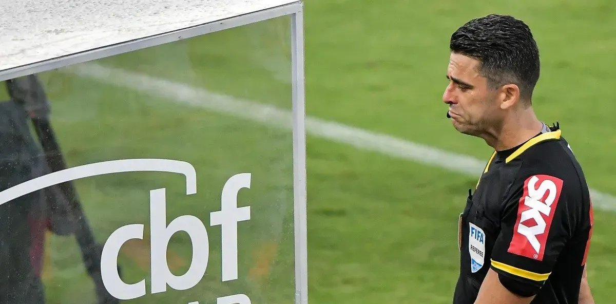 CBF disponibiliza áudio do VAR sobre pênalti de Breno Bidon em Santos x Corinthians - Imagem do artigo