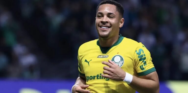 Vitor Roque vê duelo com o Flamengo como “jogo de seis pontos” e reforça confiança do Palmeiras
