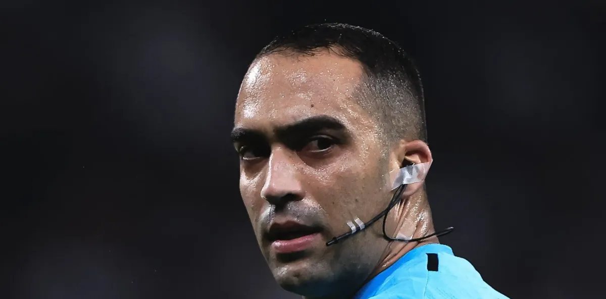 VAR confirma pênalti assinalado por Davi de Oliveira Lacerda em Grêmio 2 x 0 São Paulo - Imagem do artigo