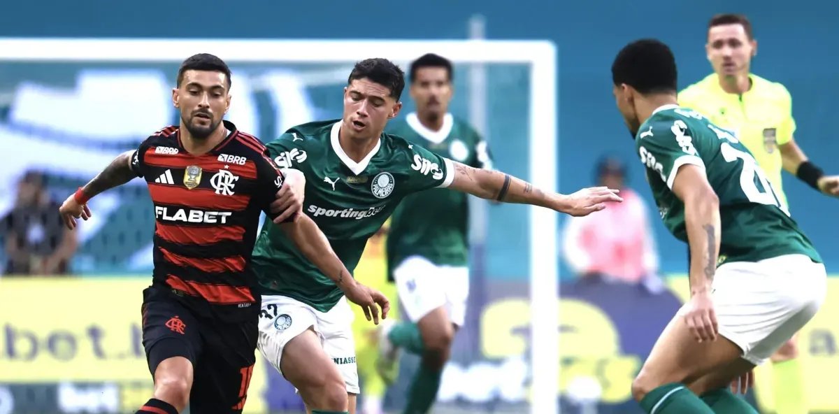 CBF deve escalar árbitro experiente para Flamengo x Palmeiras; Rafael Klein surge como favorito - Imagem do artigo