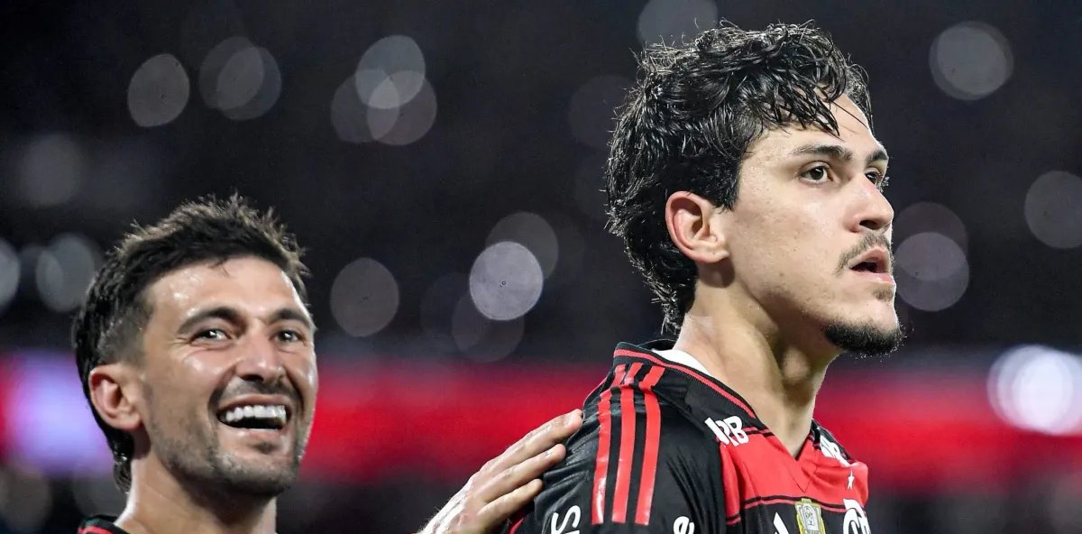 Teste antidoping atinge 10 jogadores e atrasa treino do Flamengo antes de duelo com o Palmeiras - Imagem do artigo
