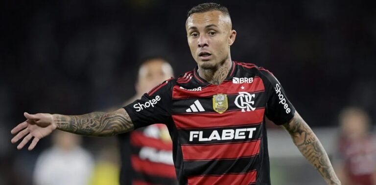 Everton Cebolinha sofre lesão no quadril e desfalca o Flamengo por pelo menos três semanas
