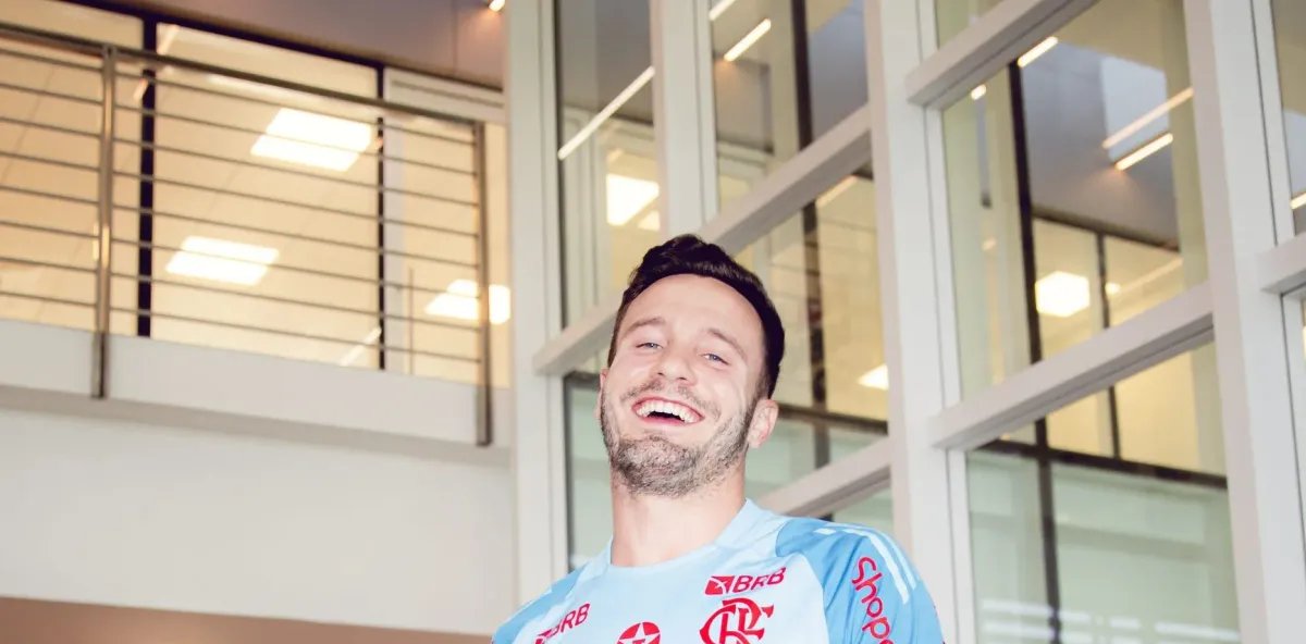 Filipe Luís aguarda definição de Saúl e pode alterar meio-campo do Flamengo contra o Palmeiras - Imagem do artigo