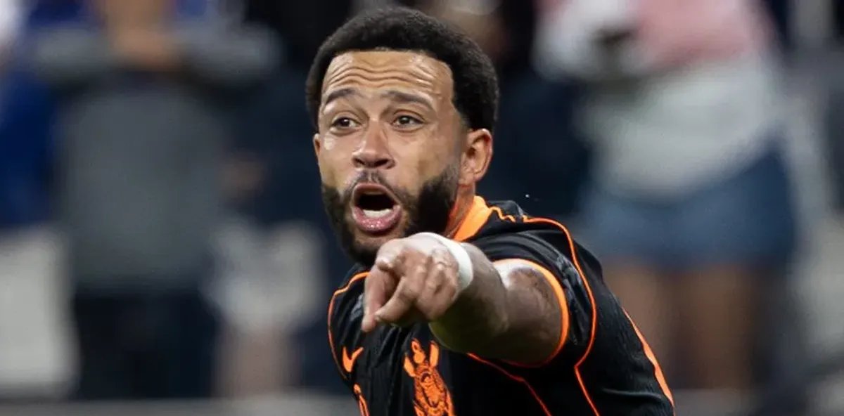 Memphis Depay provoca Ruan Tressoldi em Itaquera e rouba cena no empate entre Corinthians e Atlético-MG - Imagem do artigo