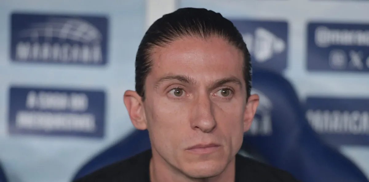 Filipe Luís mantém cinco indefinições na escalação do Flamengo para encarar o Palmeiras - Imagem do artigo