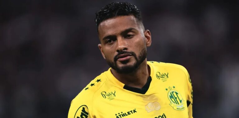 Reinaldo destaca respeito ao São Paulo após gol de pênalti pelo Mirassol