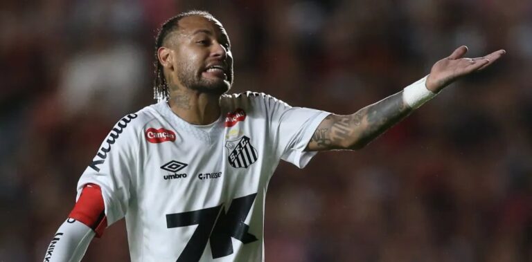 Neymar alterna crítica e apoio a Guilherme após derrota do Santos para o Vitória
