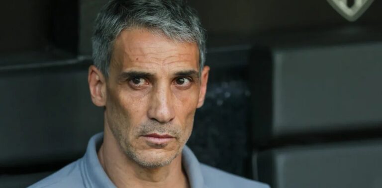 Vojvoda admite queda em casa e mira recuperação do Santos contra o Botafogo