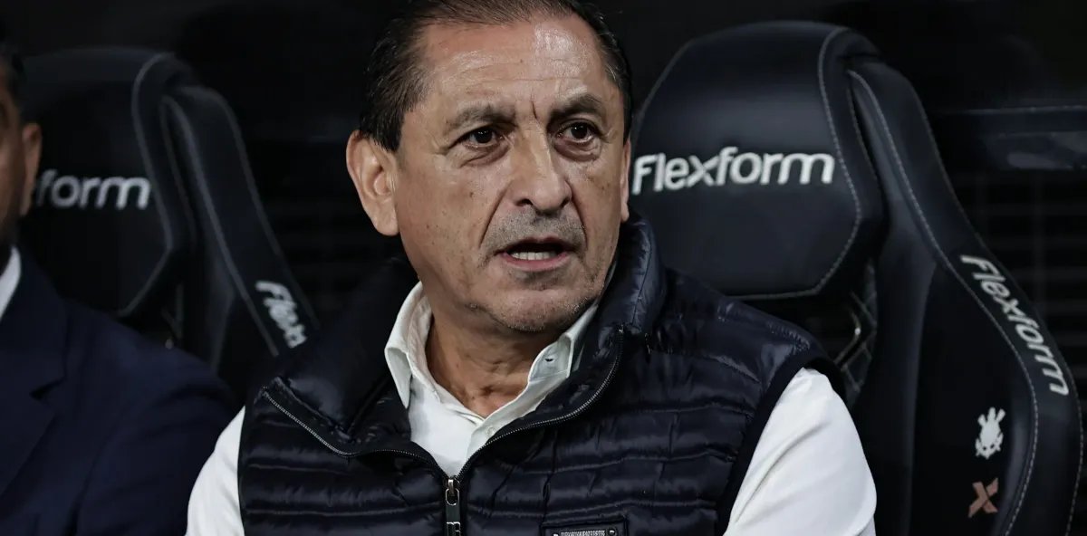 Internacional aposta em trio de volantes para enfrentar o Bahia pela 14ª rodada do Brasileirão - Imagem do artigo