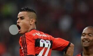 Lesão na coxa direita afasta Everton do Flamengo até depois da Copa - Imagem do artigo original