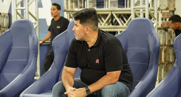 Livro “Modelo de Trabalho” expõe bastidores das comissões técnicas e dá voz a mais de 40 nomes do futebol brasileiro