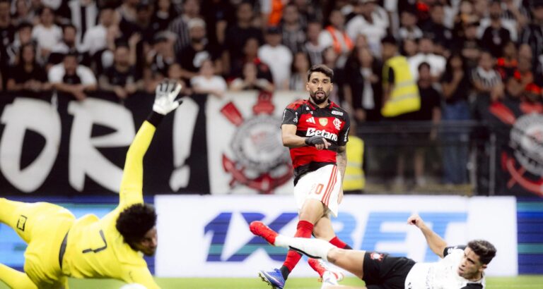 Empate com polêmica: Corinthians e Flamengo ficam no 1 a 1 na Neo Química Arena