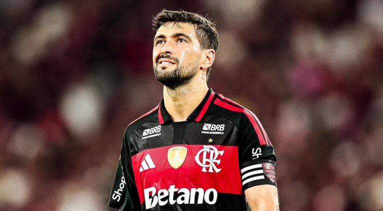 Arrascaeta iguala recorde de estrangeiro no Flamengo e ressalta adaptação ao trabalho de Jardim