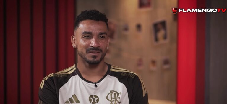 Danilo diz que cogitou aposentadoria após gol do título da Libertadores de 2025 pelo Flamengo