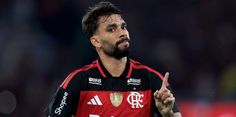 Lucas Paquetá tenta manter invencibilidade pessoal na volta do Flamengo à Libertadores