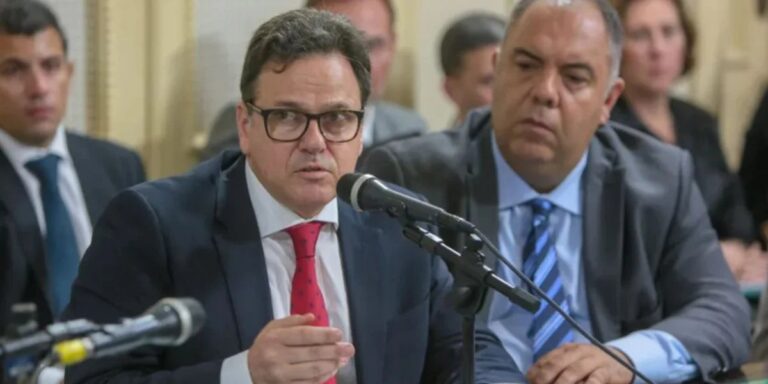 Justiça adia novamente audiência de Rodrigo Dunshee por perfil falso no Flamengo