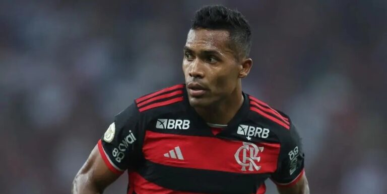 Alex Sandro pode reforçar Flamengo no clássico contra o Fluminense