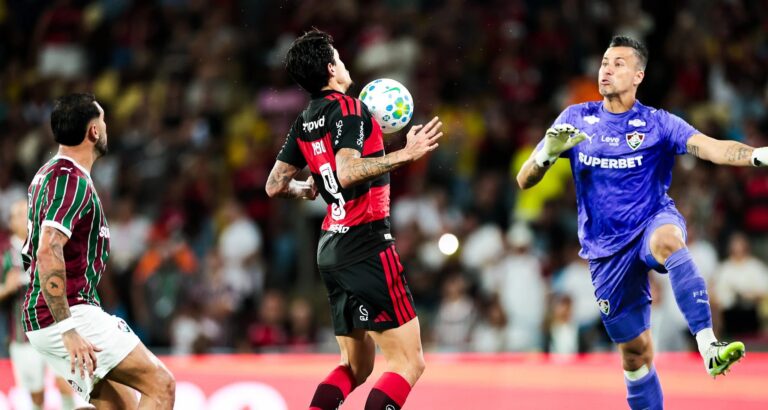 Após vitória no clássico, Flamengo provoca Fluminense e celebra dois gols de Pedro