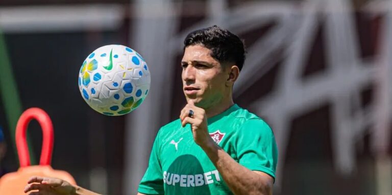 Savarino lamenta revés no Fla-Flu e admite superioridade rubro-negra