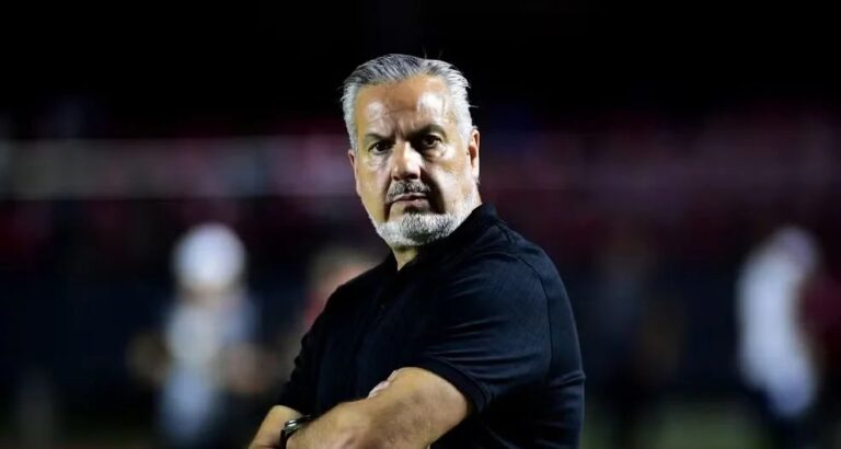 Publicação do Palmeiras com fala de José Boto provoca reação de flamenguistas