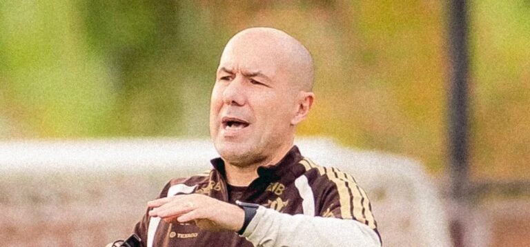 Jardim aponta desempenho como critério para definir meio-campo do Flamengo