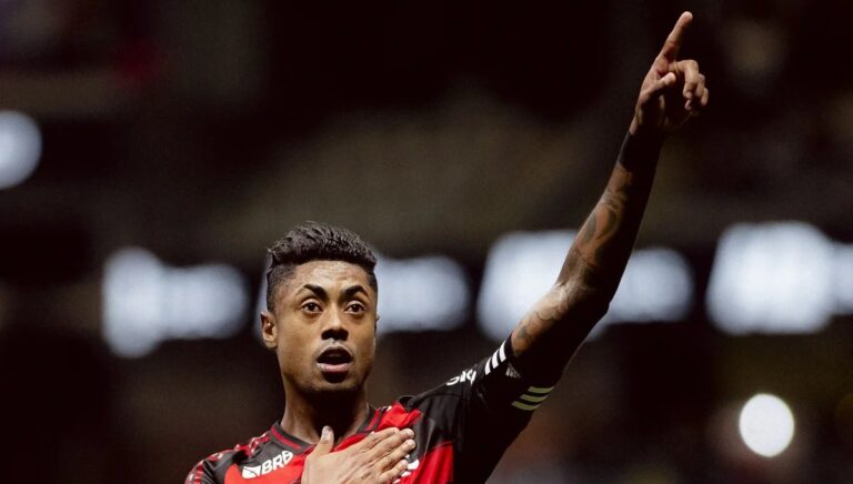 Bruno Henrique vira o brasileiro com mais participações em gols na história da Libertadores