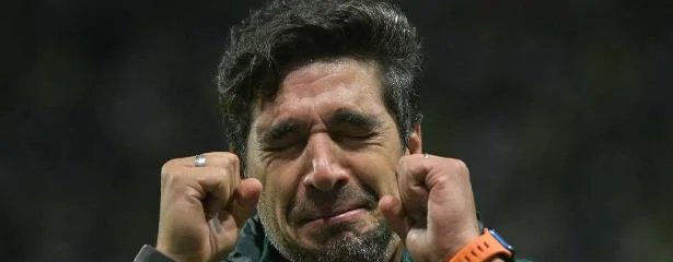Abel Ferreira volta a mencionar Flamengo e pede união de torcida e mídia palestrina