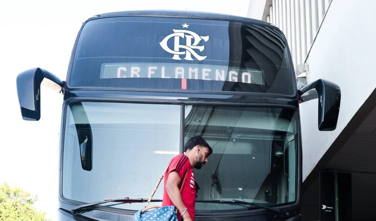 Flamengo faz último treino no Ninho e embarca para Belo Horizonte para enfrentar o Atlético-MG