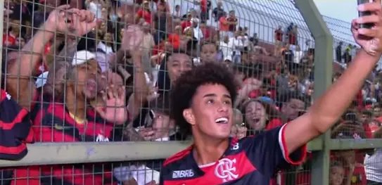 Palmeiras nega interesse e descarta contratação de Ryan Roberto, destaque da base do Flamengo