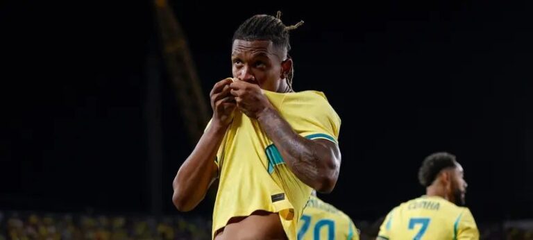 Flamengo entra na disputa por Danilo, do Botafogo, com concorrência de Palmeiras e clubes da Europa