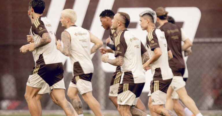 Flamengo faz último treino e define base titular para duelo com o Estudiantes