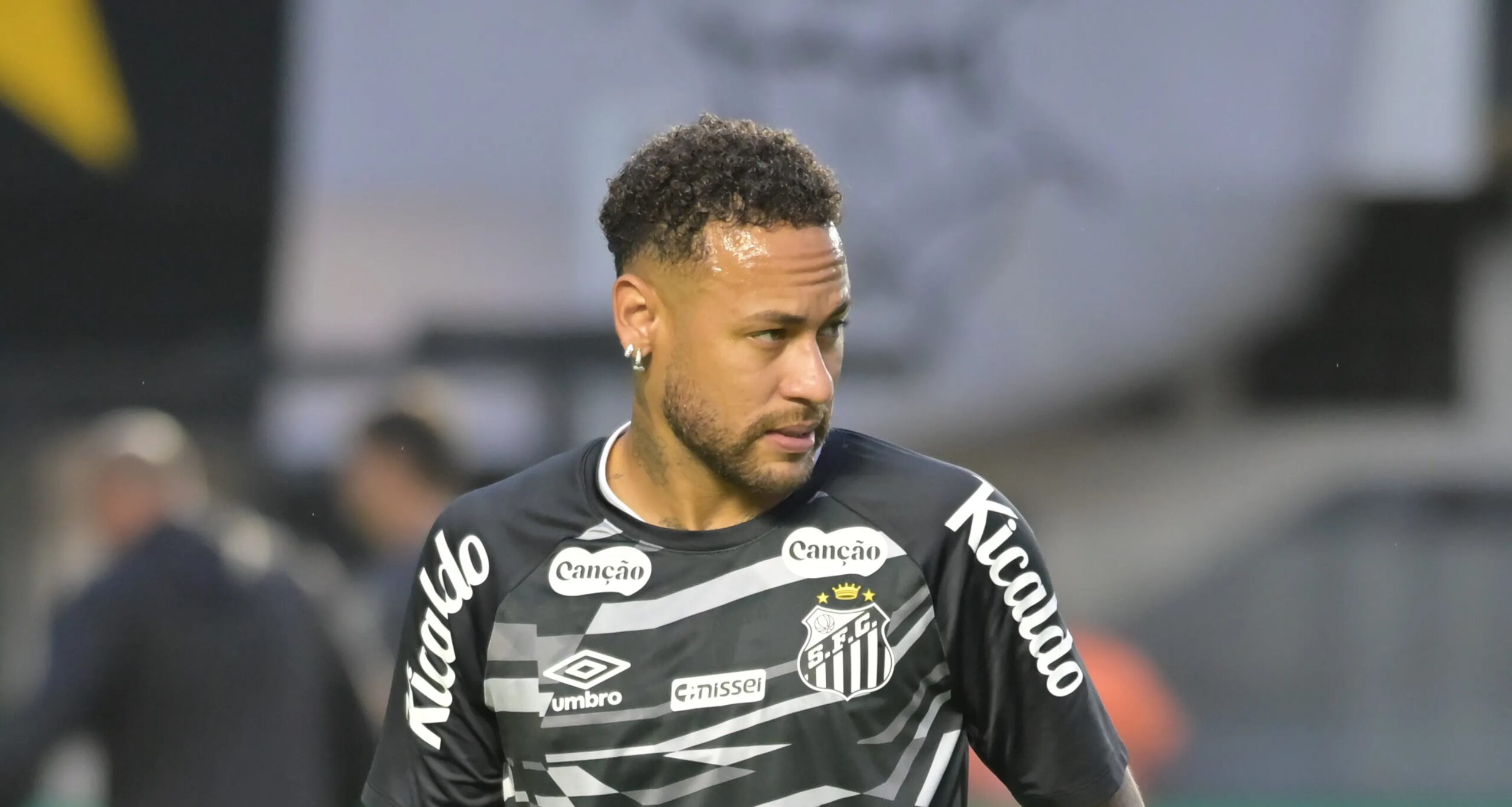 Cuca mantém indefinição na lateral do Santos para duelo com o Palmeiras - Imagem do artigo original