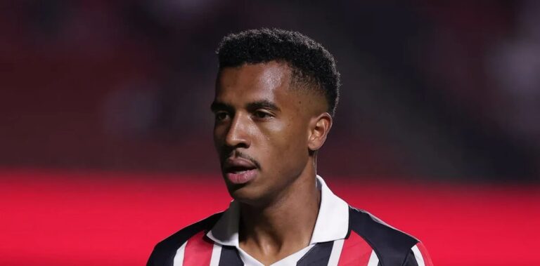 Marcos Antônio volta a treinar em campo e São Paulo projeta retorno antes da pausa para a Copa