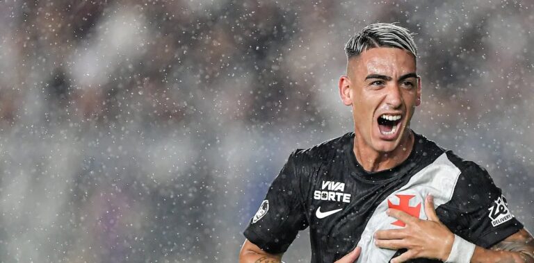 Puma Rodríguez credita liderança na artilharia do Vasco à liberdade dada por Renato Gaúcho