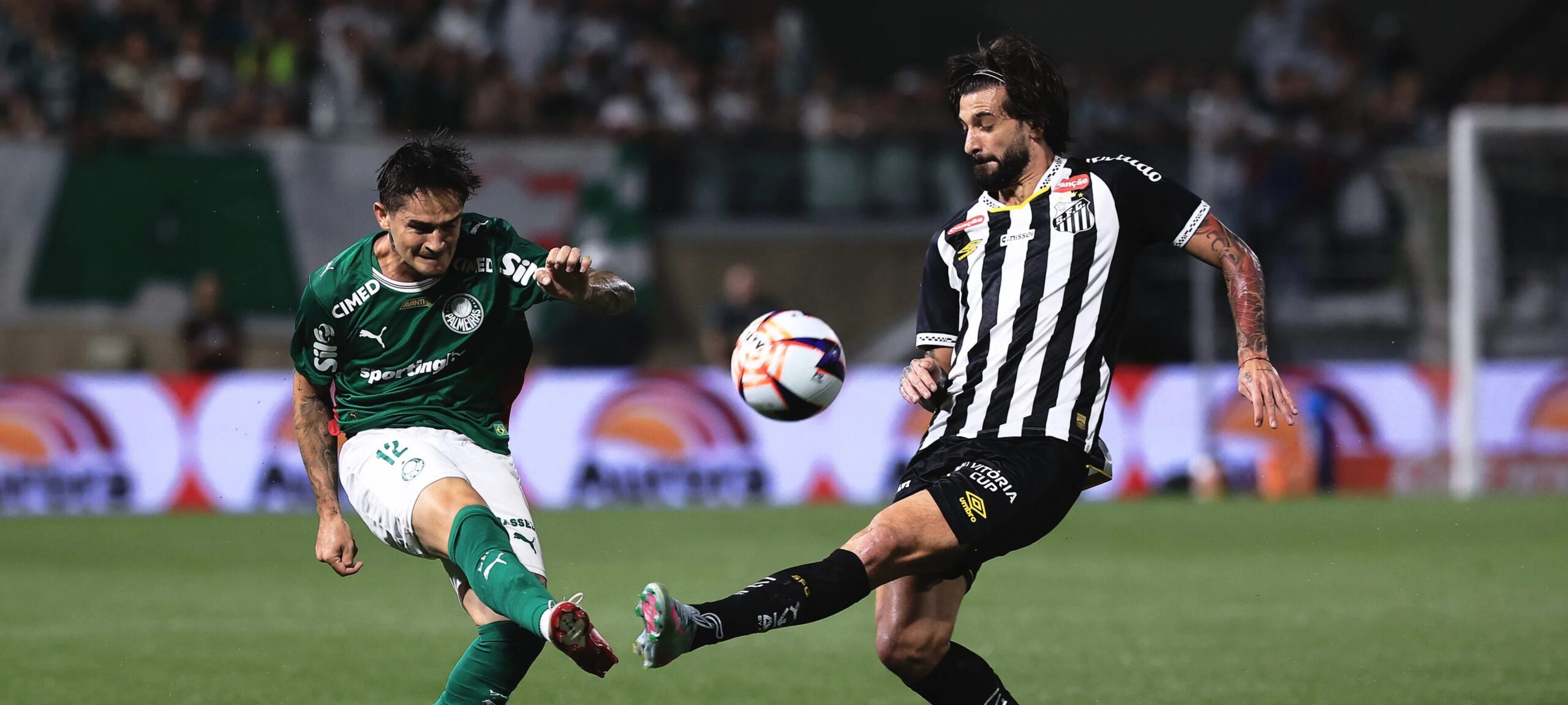 Vidente prevê vantagem do Palmeiras sobre o Santos no clássico do Brasileirão 2026 - Imagem do artigo original