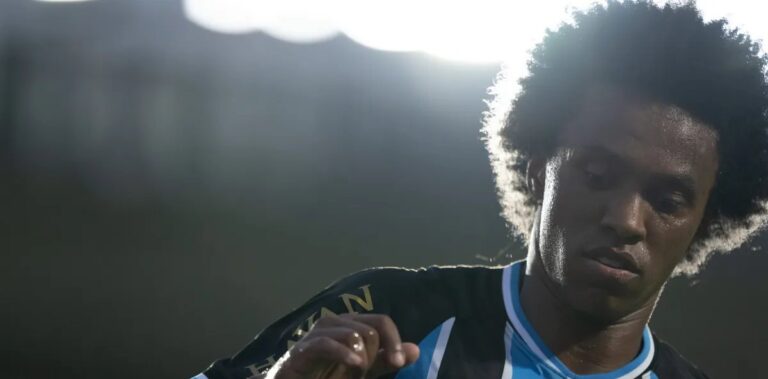 Willian admite dificuldades de entrosamento no Grêmio e valoriza ponto em Curitiba
